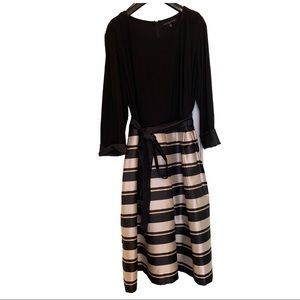 Madison Leigh Black and Gold Dress | Size 24W